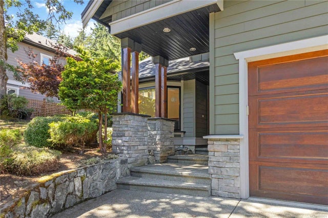 4 of 65 - 2204 Chilco Rd, View Royal, BC