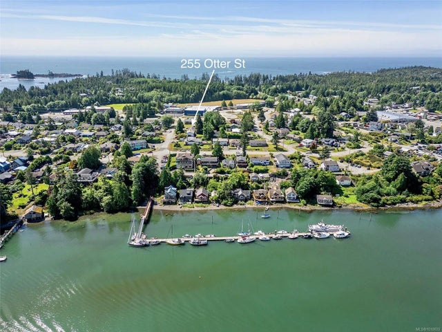 2 of 48 - 255 Otter St, Ucluelet, BC