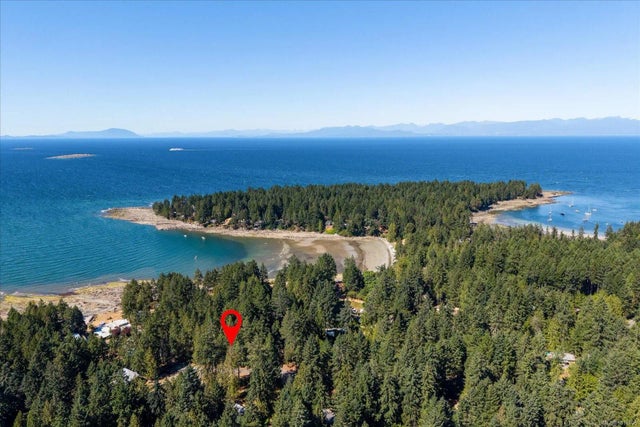1 of 57 - 260 Malaspina Dr, Gabriola Island, BC