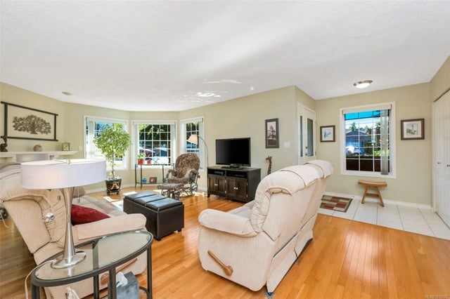 4 of 35 - 6100 Denali Dr, Duncan, BC