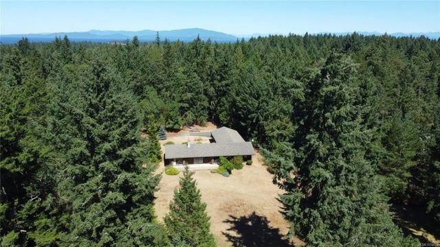 1 of 44 - 2175 Spurs Pl, Nanoose Bay, BC