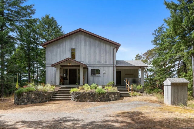 1 of 40 - 1618 Davies Rd, Highlands, BC