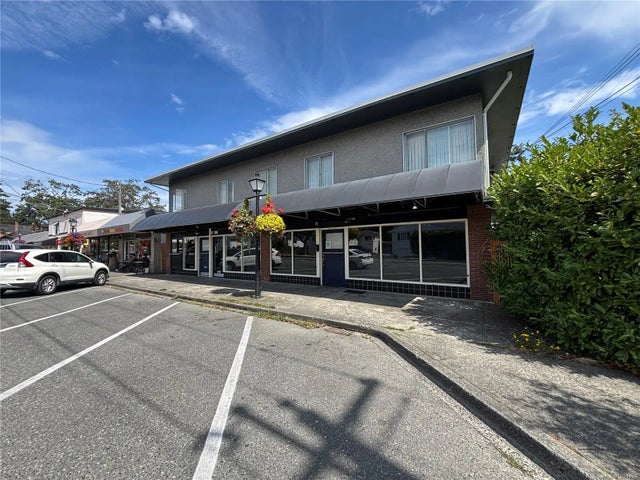 3 of 48 - 2851 Foul Bay Rd, Oak Bay, BC