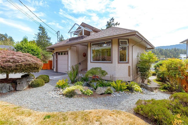 4 of 46 - 7064 Brentwood Dr, Central Saanich, BC