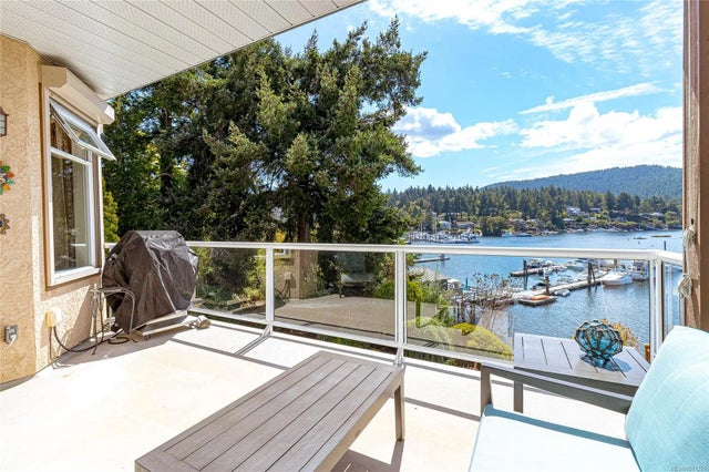 5 of 46 - 7064 Brentwood Dr, Central Saanich, BC