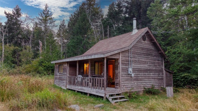 2 of 18 - 5250 Fowler Rd, Hornby Island, BC