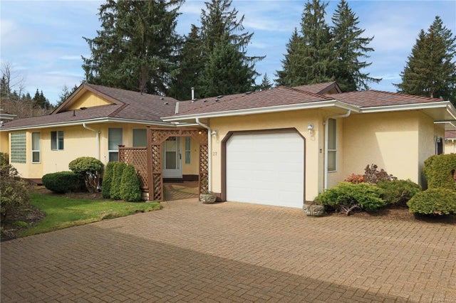 1 of 58 - 605 Rockland Rd 27, Campbell River, BC
