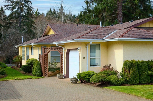 2 of 58 - 605 Rockland Rd 27, Campbell River, BC