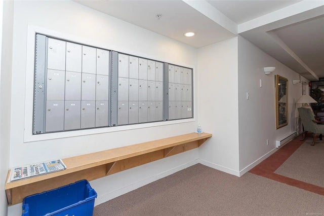 4 of 36 - 520 Foster St 205, Esquimalt, BC