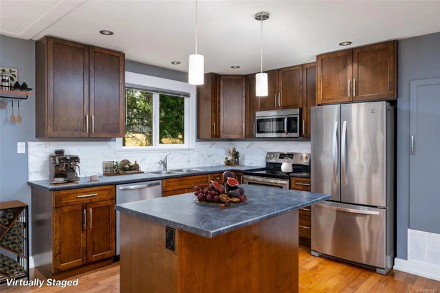 4 of 67 - 1652 Maple Bay Rd, Duncan, BC