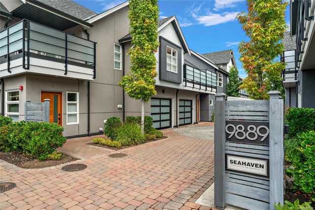 1 of 29 - 9889 Seventh St 13, Sidney, BC