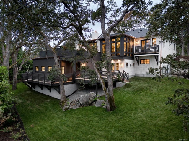 4 of 67 - 3255 Norfolk Rd, Oak Bay, BC