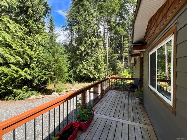 3 of 19 - 319 Malaspina Dr, Gabriola Island, BC