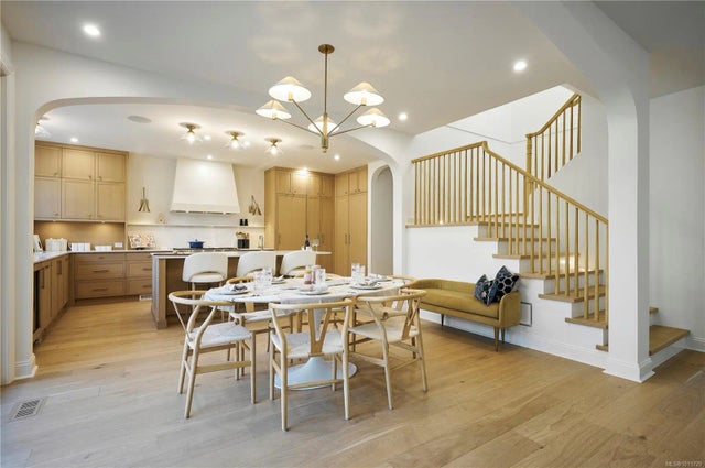 5 of 36 - 1198 St. Patrick St, Oak Bay, BC