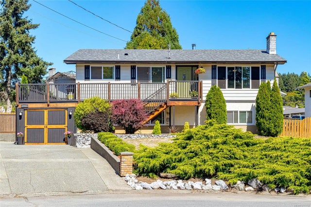 1 of 41 - 1872 Valleyview Pl, Duncan, BC