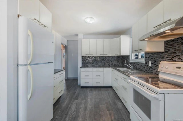 3 of 17 - 4864 David St, Port Alberni, BC