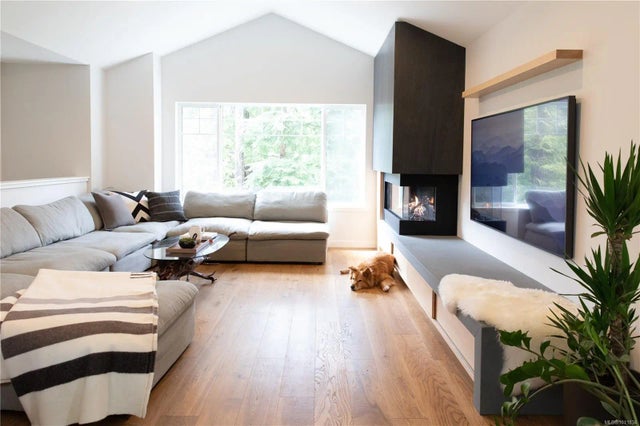 2 of 31 - 1887 St. Jacques Blvd, Ucluelet, BC