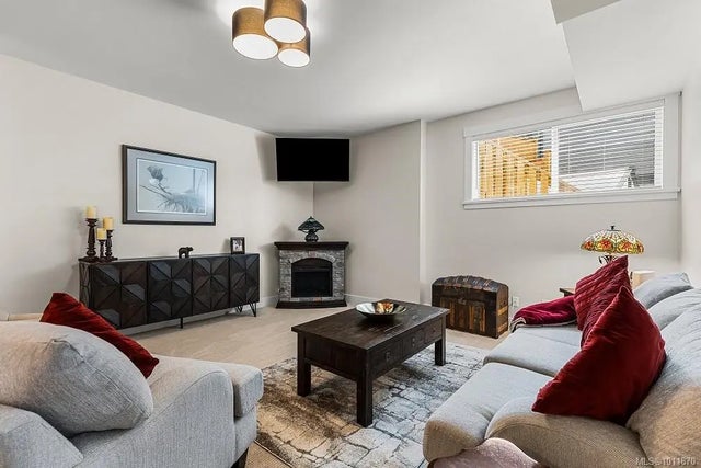 2 of 48 - 364 Tideline Lane, Colwood, BC