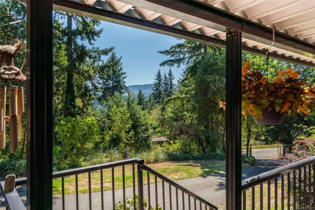 1 of 33 - 2365 Armstrong Cres, Nanoose Bay, BC