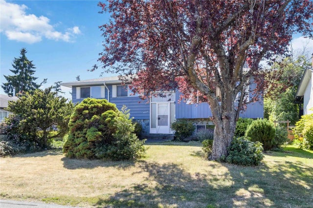 2 of 44 - 9924 Bessredge Pl, Sidney, BC