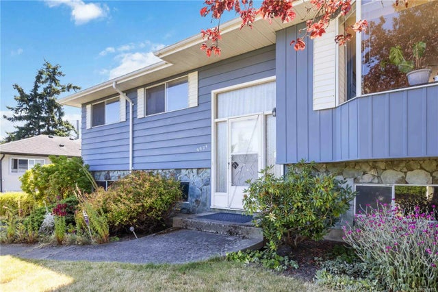 4 of 44 - 9924 Bessredge Pl, Sidney, BC