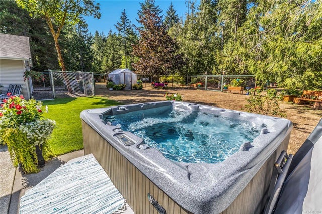 2 of 57 - 1569 Benzon Cres, Errington, BC