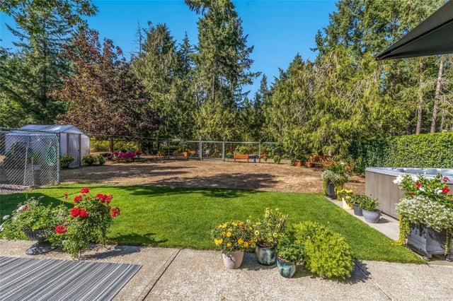 4 of 57 - 1569 Benzon Cres, Errington, BC