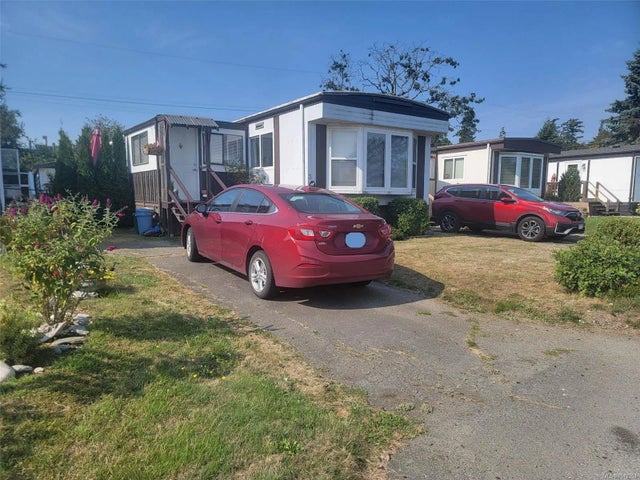 1 of 20 - 1498 Admirals Rd 3, View Royal, BC