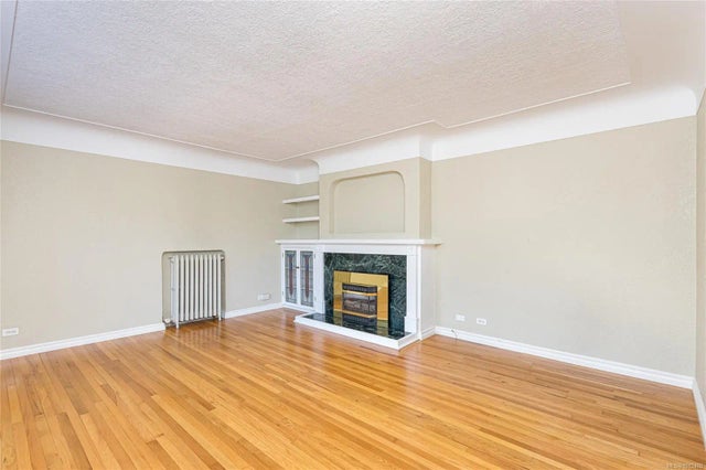 4 of 32 - 1197 Munro St, Esquimalt, BC