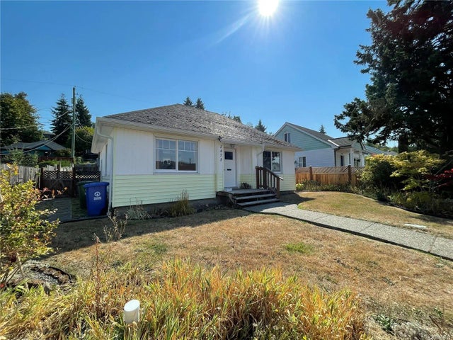 2 of 18 - 2475 11th Ave, Port Alberni, BC
