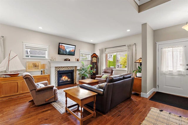 4 of 39 - 3035 Keystone Dr, Duncan, BC