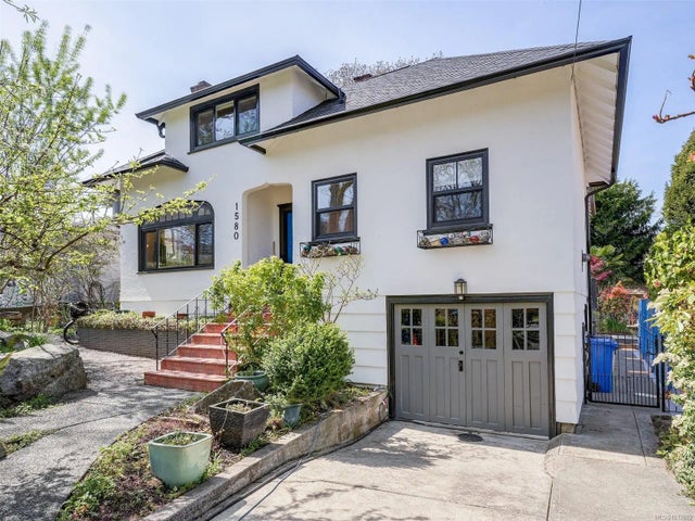 1 of 60 - 1580 Wilmot Pl, Oak Bay, BC