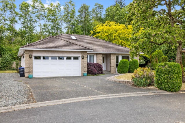 1 of 23 - 784 Chartwest Crt, Qualicum Beach, BC