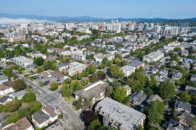 2 of 35 - 505 Cook St 208, Victoria, BC