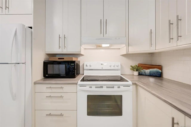 4 of 35 - 505 Cook St 208, Victoria, BC