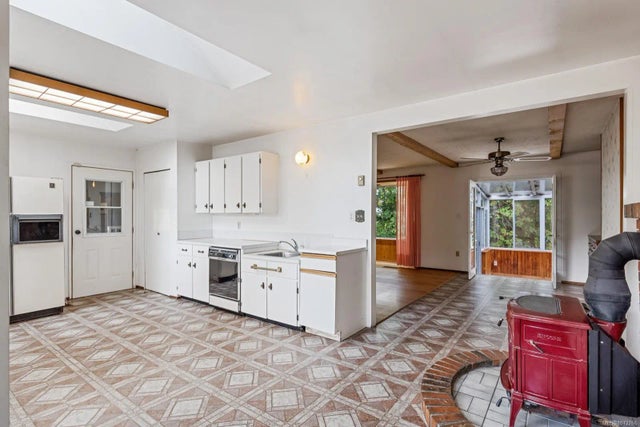 5 of 54 - 3264 Lockwell Rd, Courtenay, BC