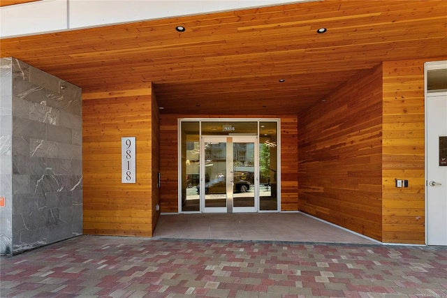 5 of 33 - 9818 Fourth St 202, Sidney, BC