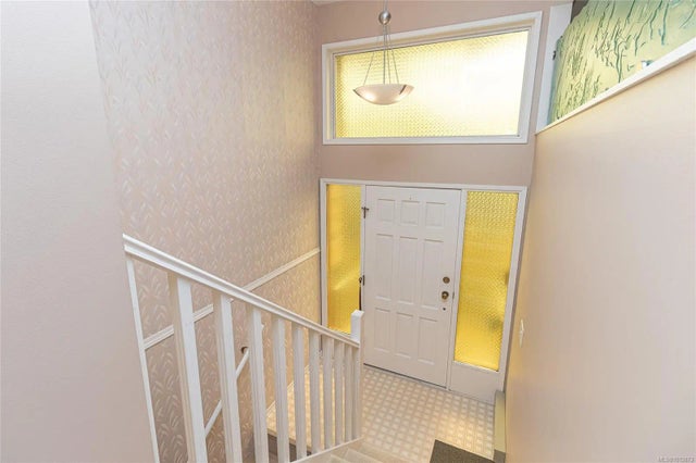 3 of 44 - 1746 Tiffin Pl, Saanich, BC
