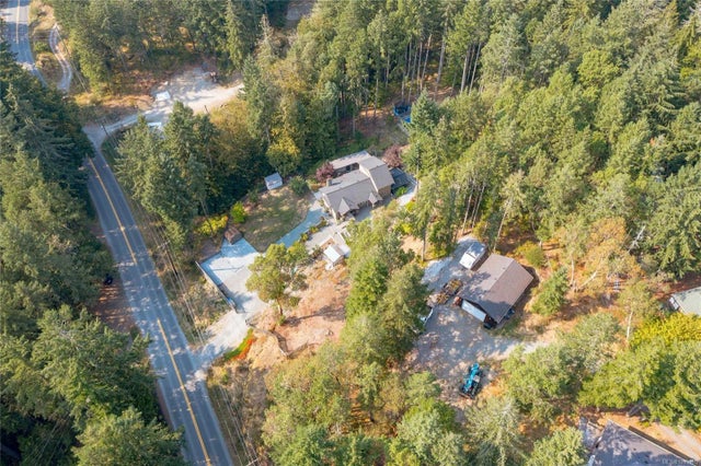 3 of 56 - 2411 Renfrew Rd, Shawnigan Lake, BC