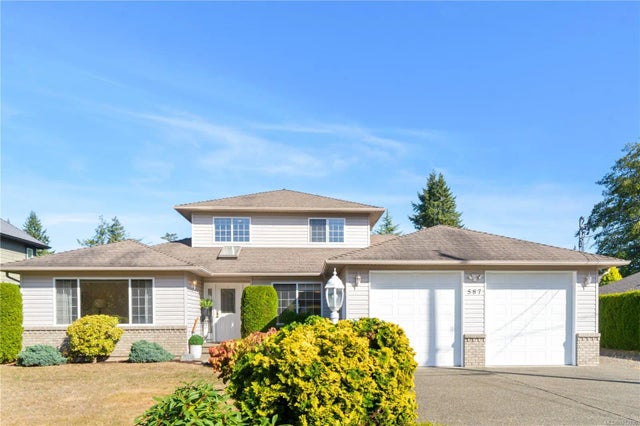 1 of 38 - 587 Hawthorne Rise, Parksville, BC