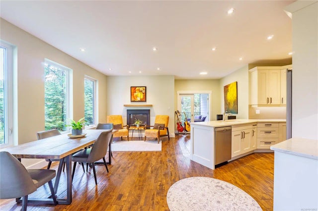 4 of 38 - 1840 Cedar Grove Pl, Ucluelet, BC