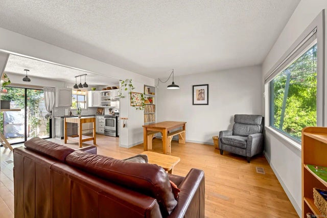 3 of 55 - 1261 14th St, Courtenay, BC