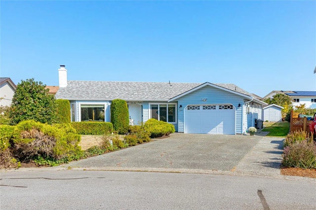 4 of 44 - 2044 Winmeadow Pl, Sidney, BC