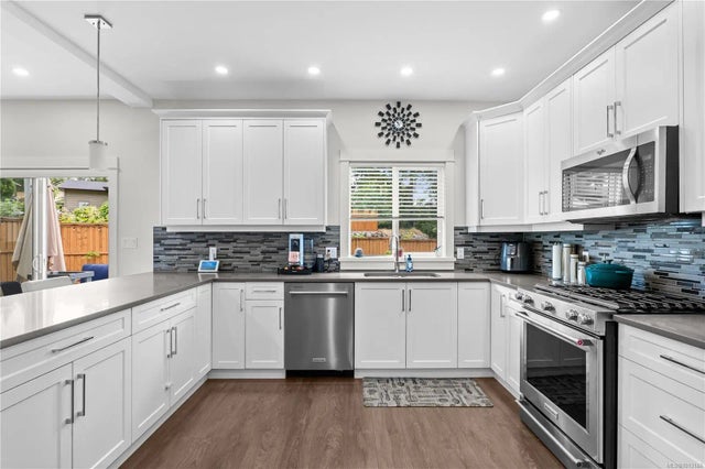 2 of 30 - 2401 Lund Rd, View Royal, BC