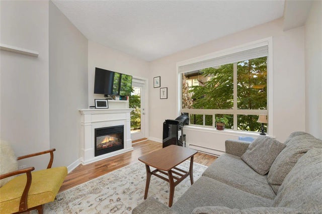 2 of 32 - 825 Goldstream Ave 209, Langford, BC