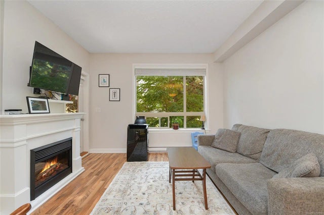 3 of 32 - 825 Goldstream Ave 209, Langford, BC