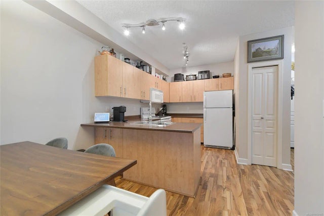 5 of 32 - 825 Goldstream Ave 209, Langford, BC