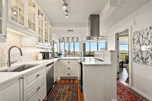 4 of 32 - 620 Toronto St 1507, Victoria, BC