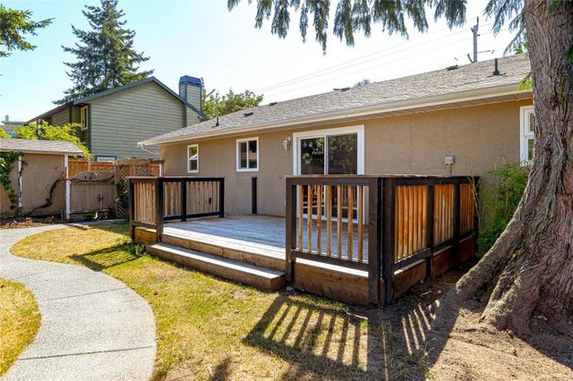 1 of 37 - 7840 Wallace Dr, Central Saanich, BC