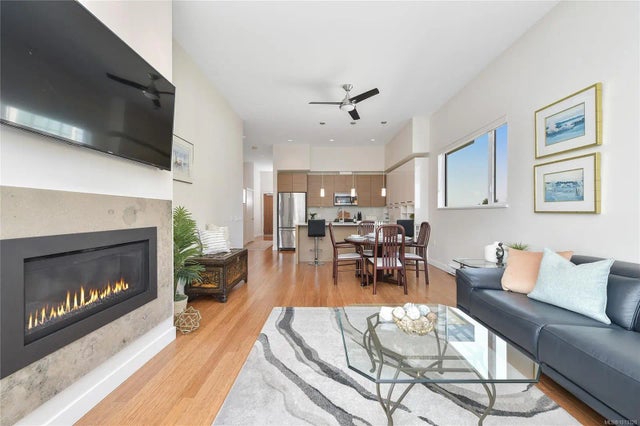 4 of 46 - 9818 Third St 505, Sidney, BC